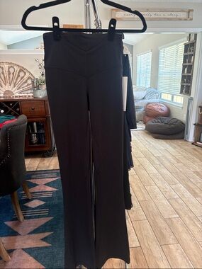Lululemon align v waist mini flare size 4
